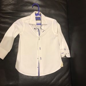 🎊Flash sale 🎊🎊Boys white dress shirt size 3